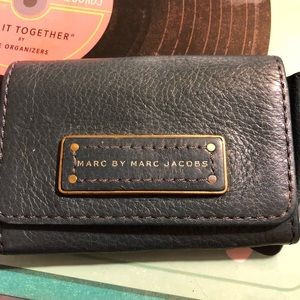 MARC JACOBS